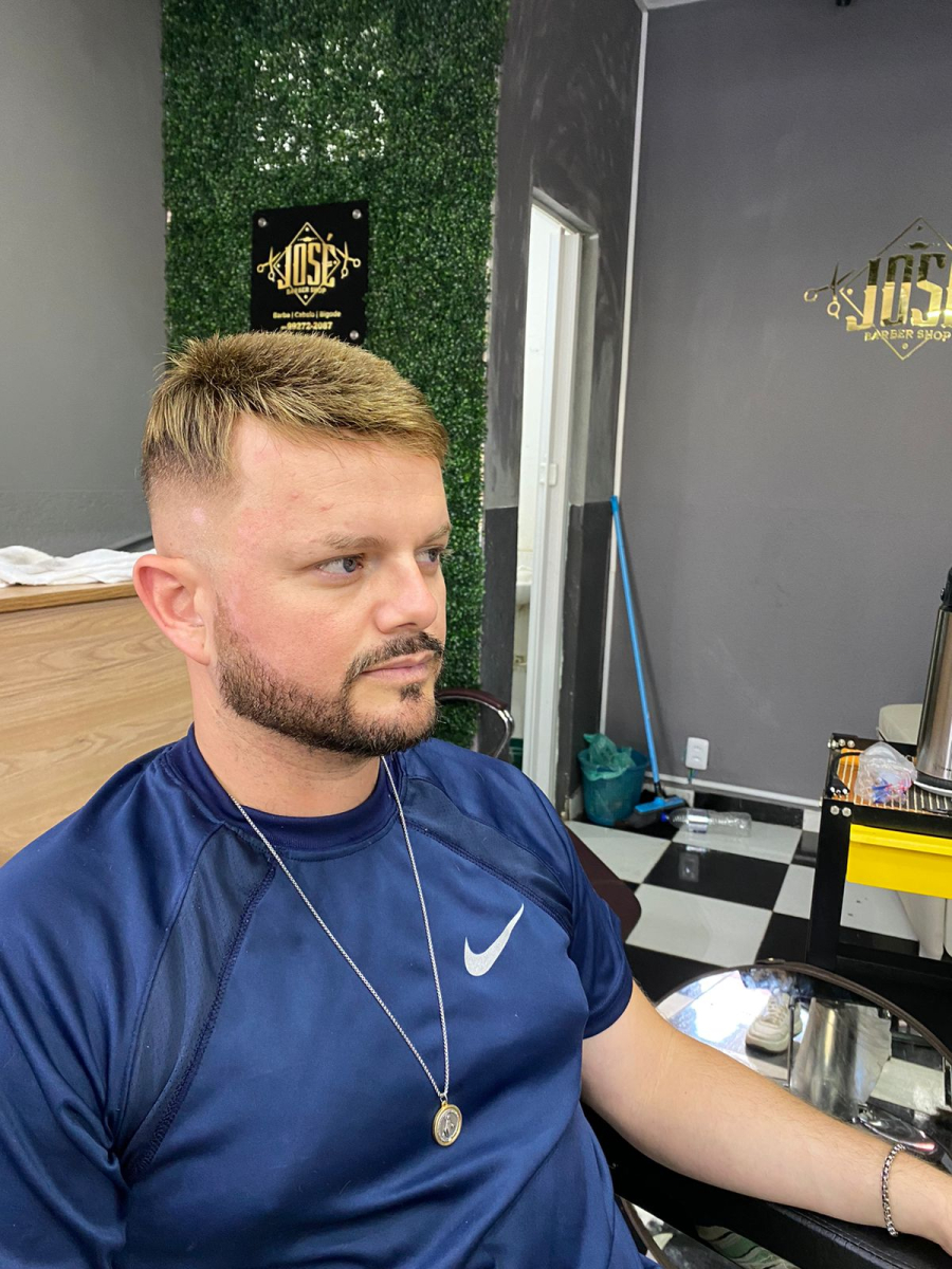 Prótese Capilar & Manutenção: O Segredo para um Visual Sempre Impecável em Planaltina-DF